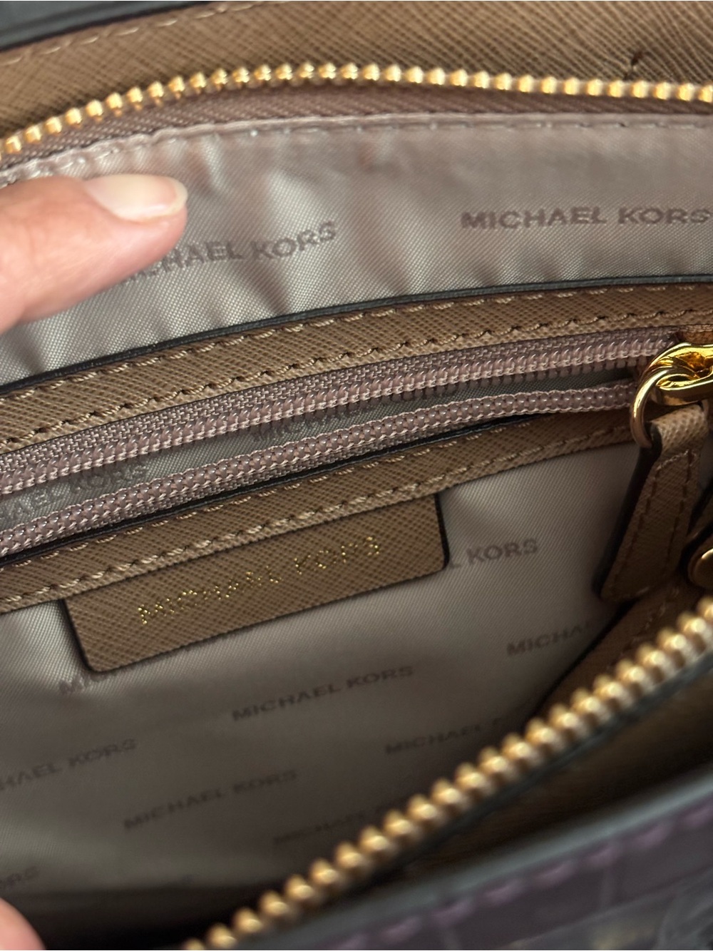 HOT DEAL!! NEW!Gorgeous Michael Kors Croc-Embossed Satchel in Burgundy with gold - Picture 8 of 14